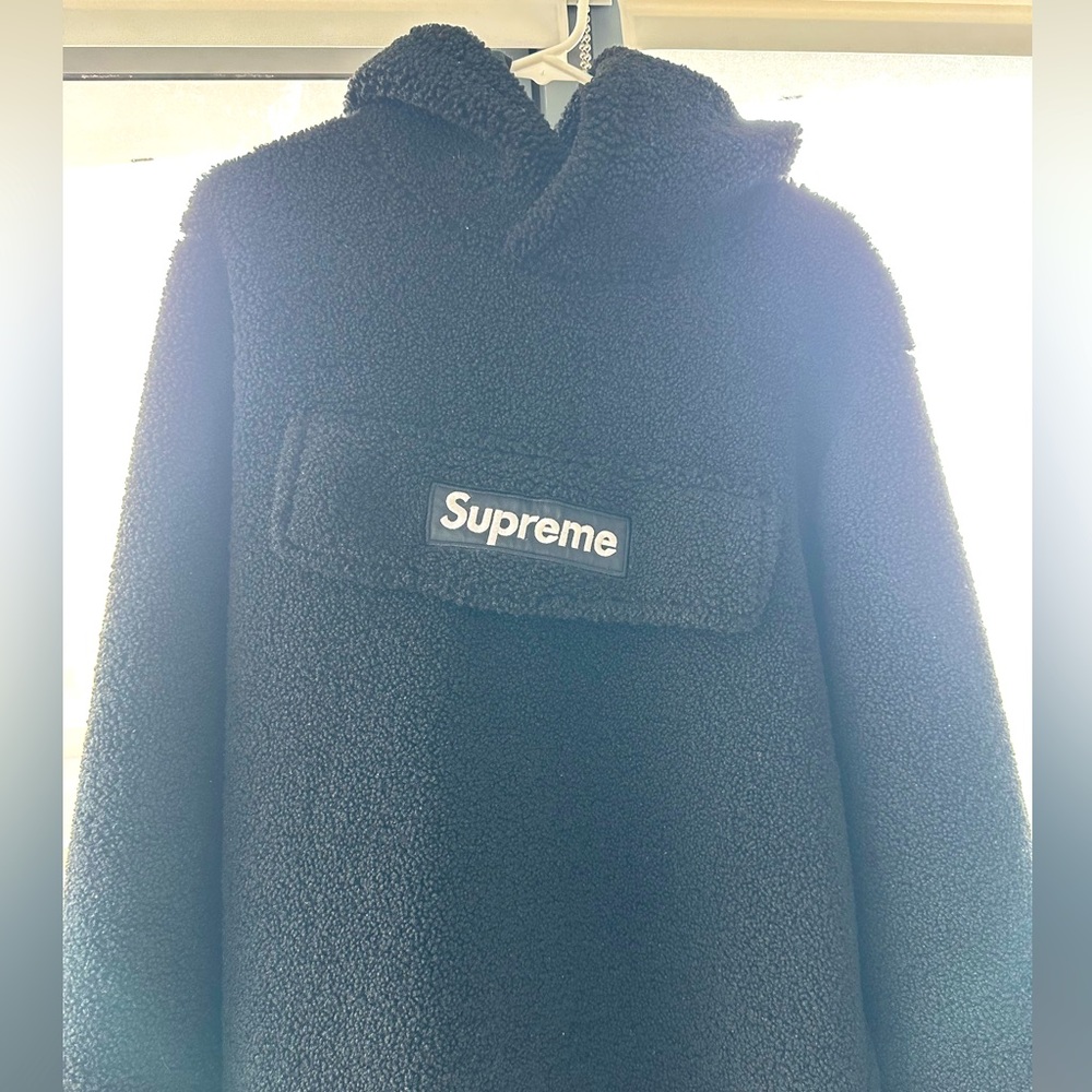 Supreme Sherpa Sweatshirt Size M